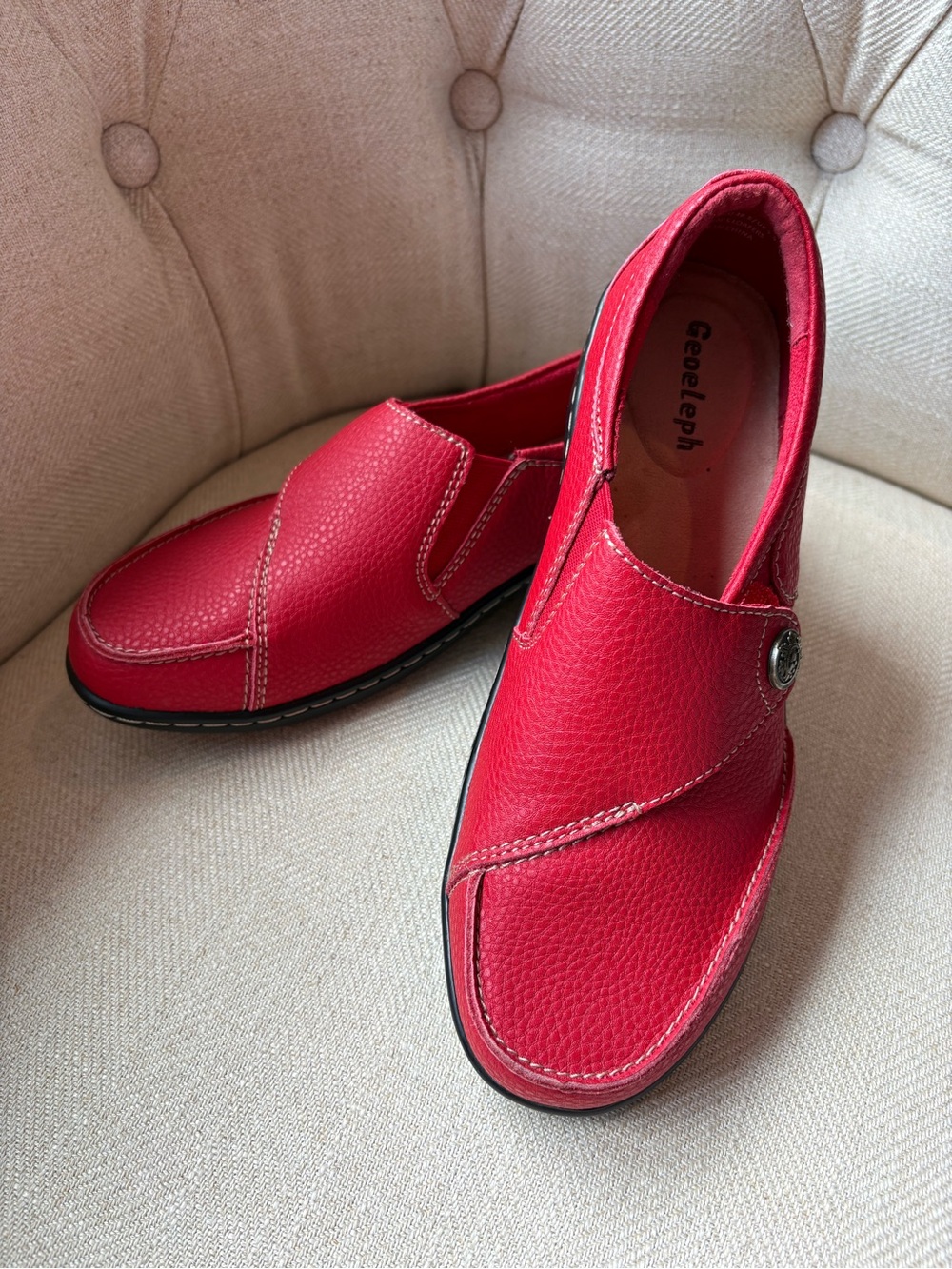 Geoleleph Red Comfort Loafers Women’s Size 7.5 Slip-On Walking Shoes - Picture 1 of 13